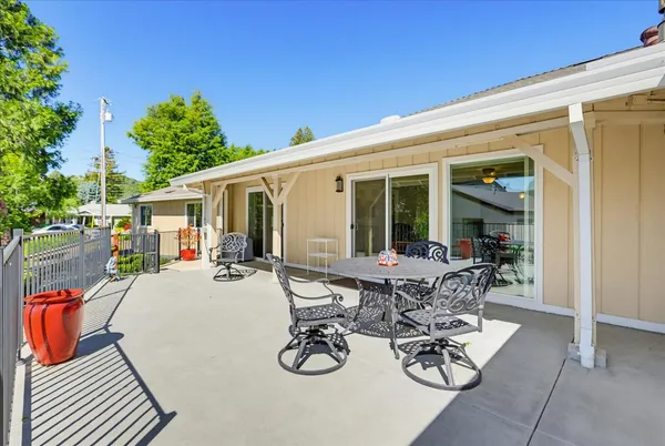 $1,035,000 | 18649 Wildflower Drive, Penn Valley, CA 95946