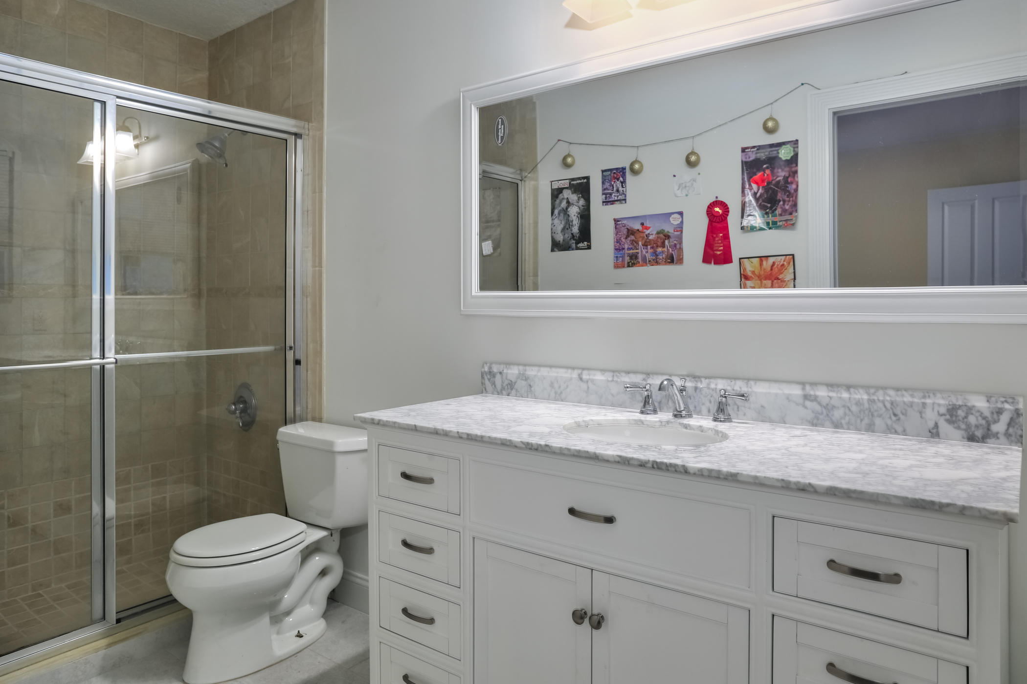 3178 Northwest 60th Street Boca Raton, FL 33496 - Photo 29 of 43 3178_NW_60_St. Upstairs Bath