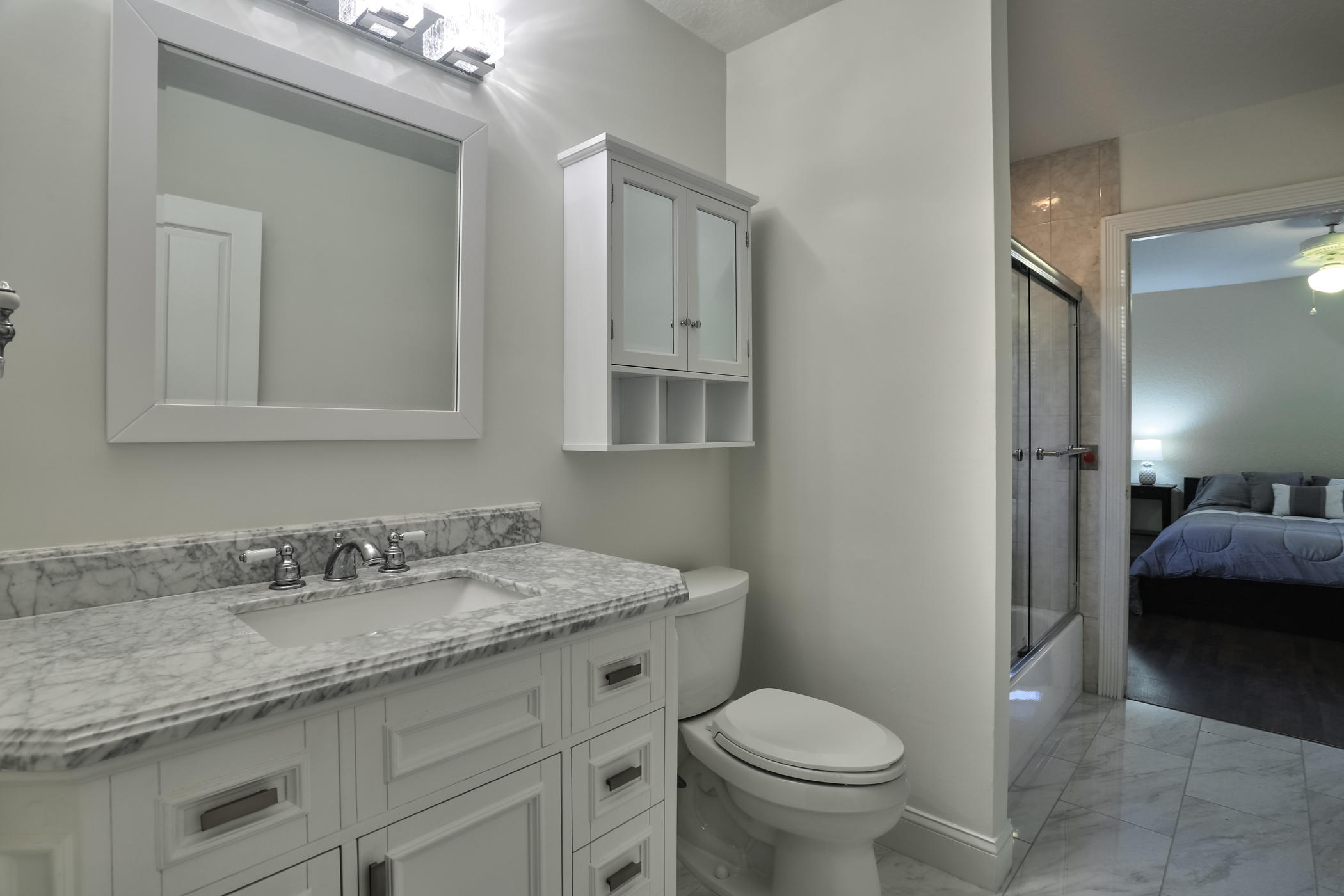 3178 Northwest 60th Street Boca Raton, FL 33496 - Photo 32 of 43 3178_NW_60_St. Upstairs Bath