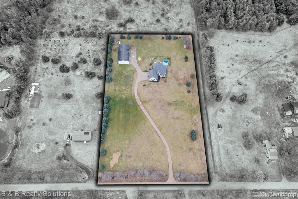 5708 Martus Road North Branch, MI 48461 - Photo 21 of 41