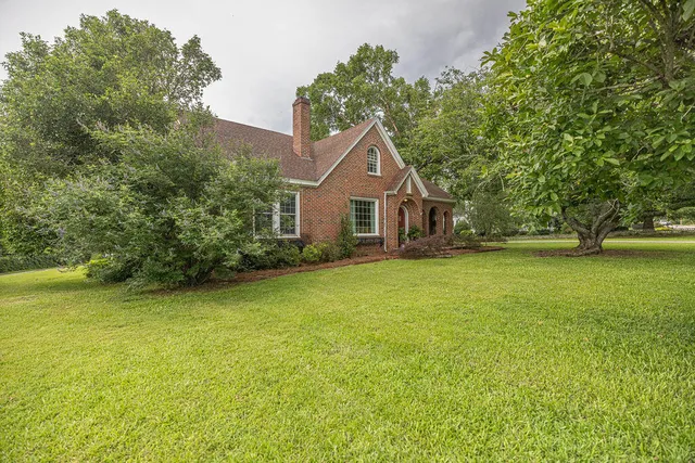 $339,900 | 423 Columbia Road, Edgefield, SC 29824