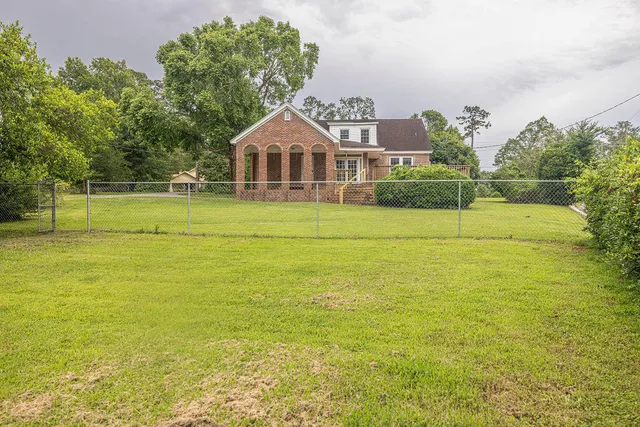 $339,900 | 423 Columbia Road, Edgefield, SC 29824