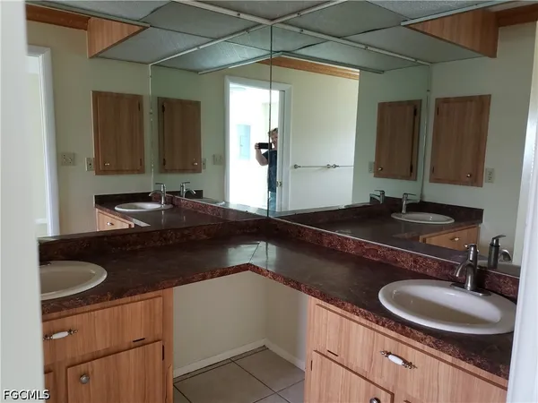 $2,300 | Undisclosed Address, Fort Myers, FL 33967