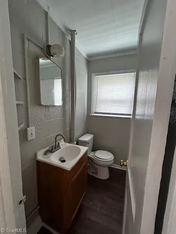 $795 | 1213 Gatewood Avenue, Greensboro, NC 27405