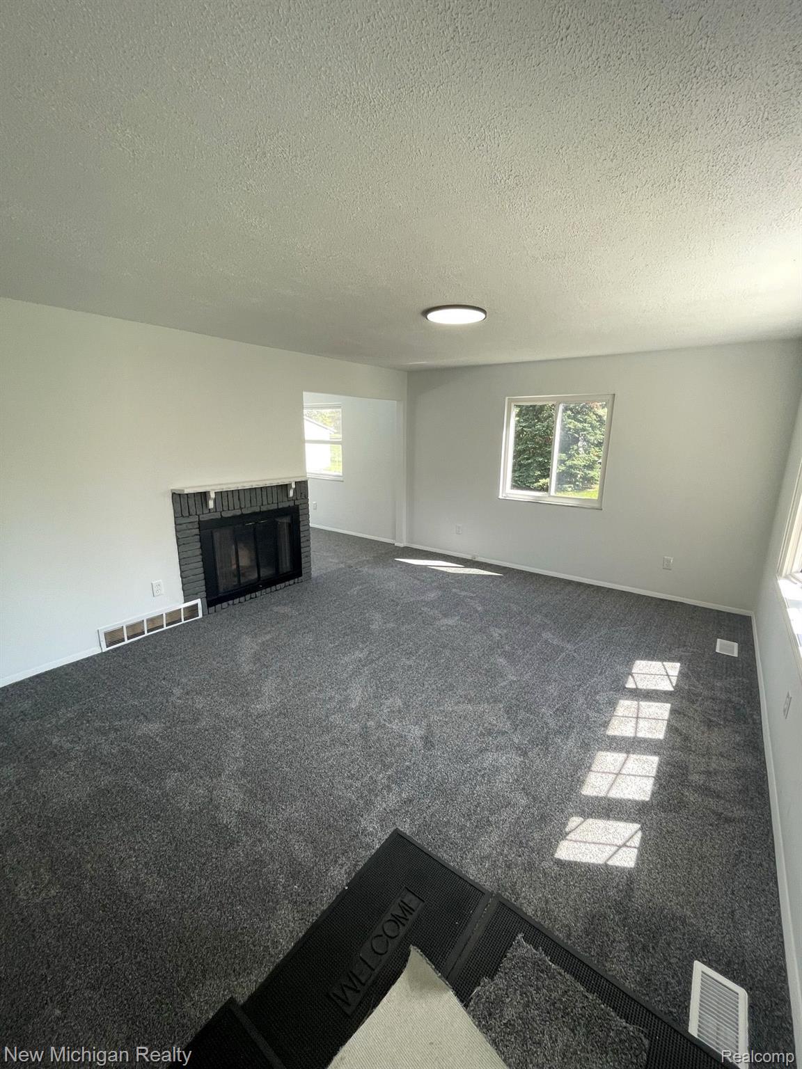 4074 North Center Road Flint, MI 48506 - Photo 7 of 30 Gallery Image 7
