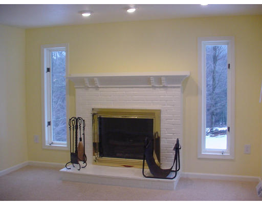172 New State Road Montgomery, MA 01085 - Photo 9 of 21