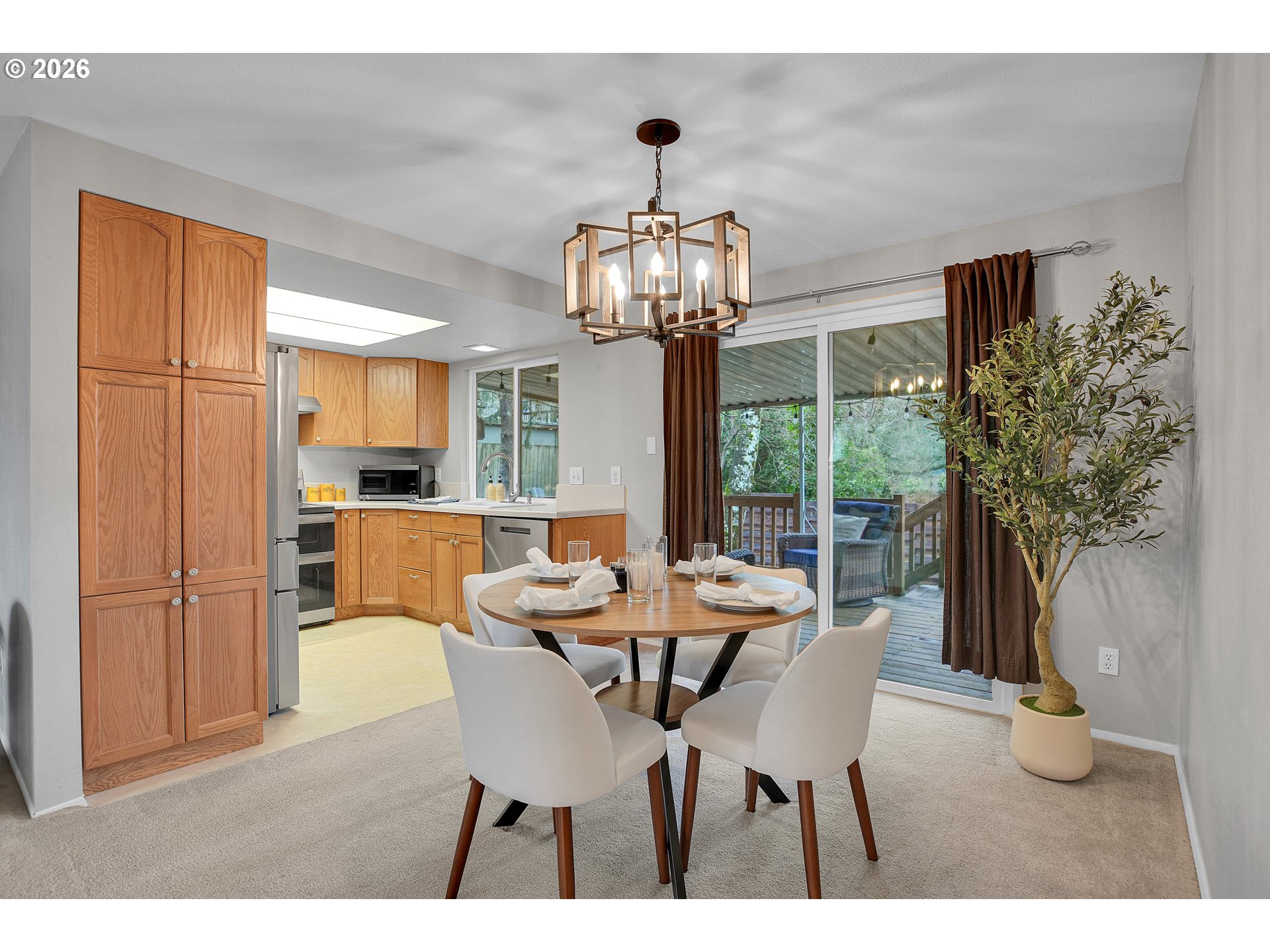 638 Southwest 7th Street Gresham, OR 97080 - Photo 13 of 35