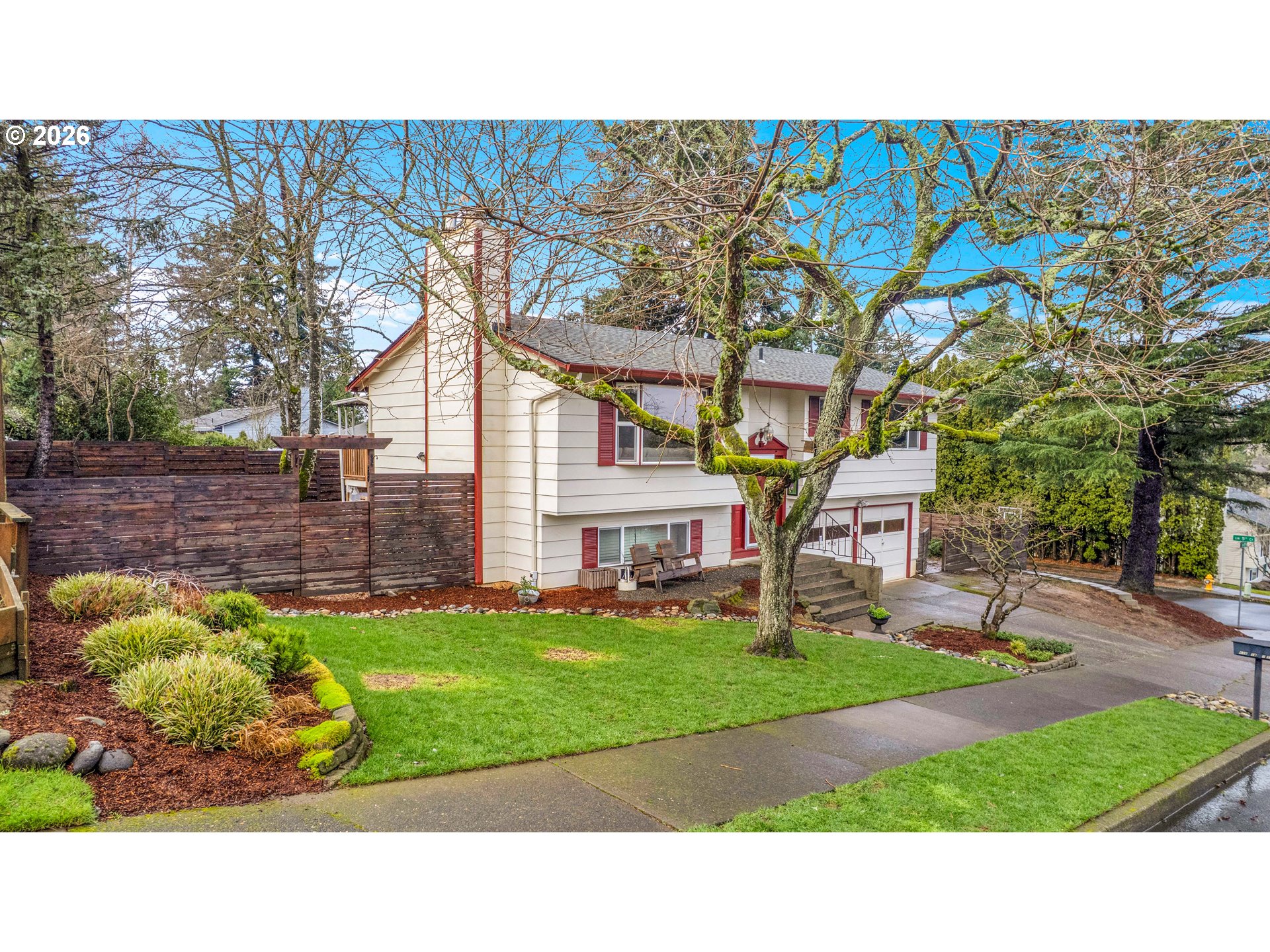 638 Southwest 7th Street Gresham, OR 97080 - Photo 2 of 35