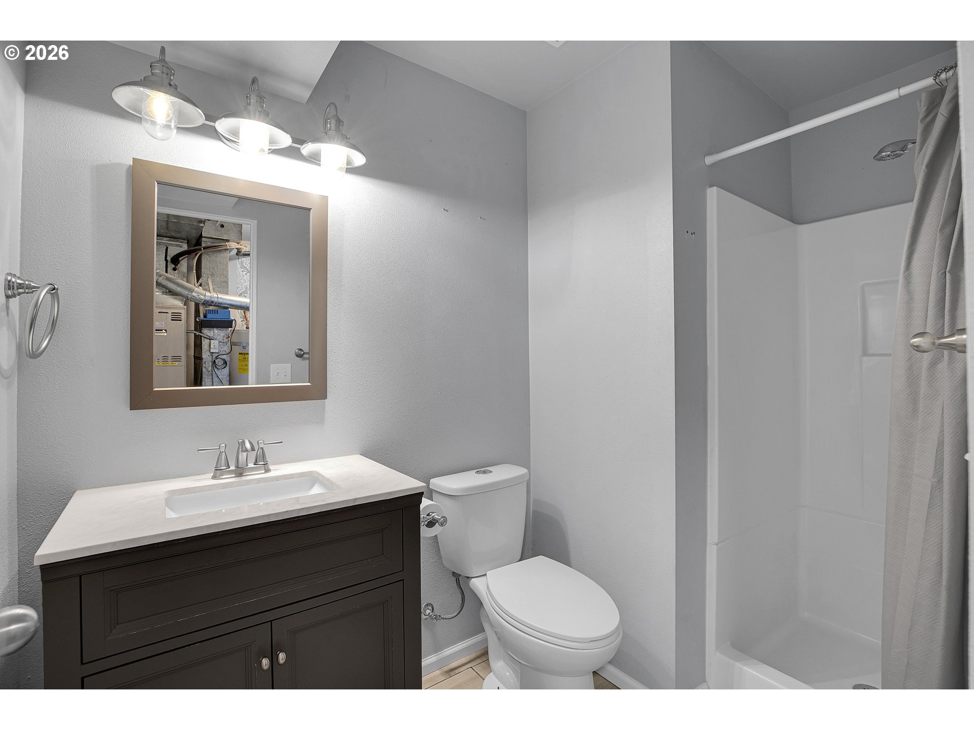 638 Southwest 7th Street Gresham, OR 97080 - Photo 29 of 35 Bathroom