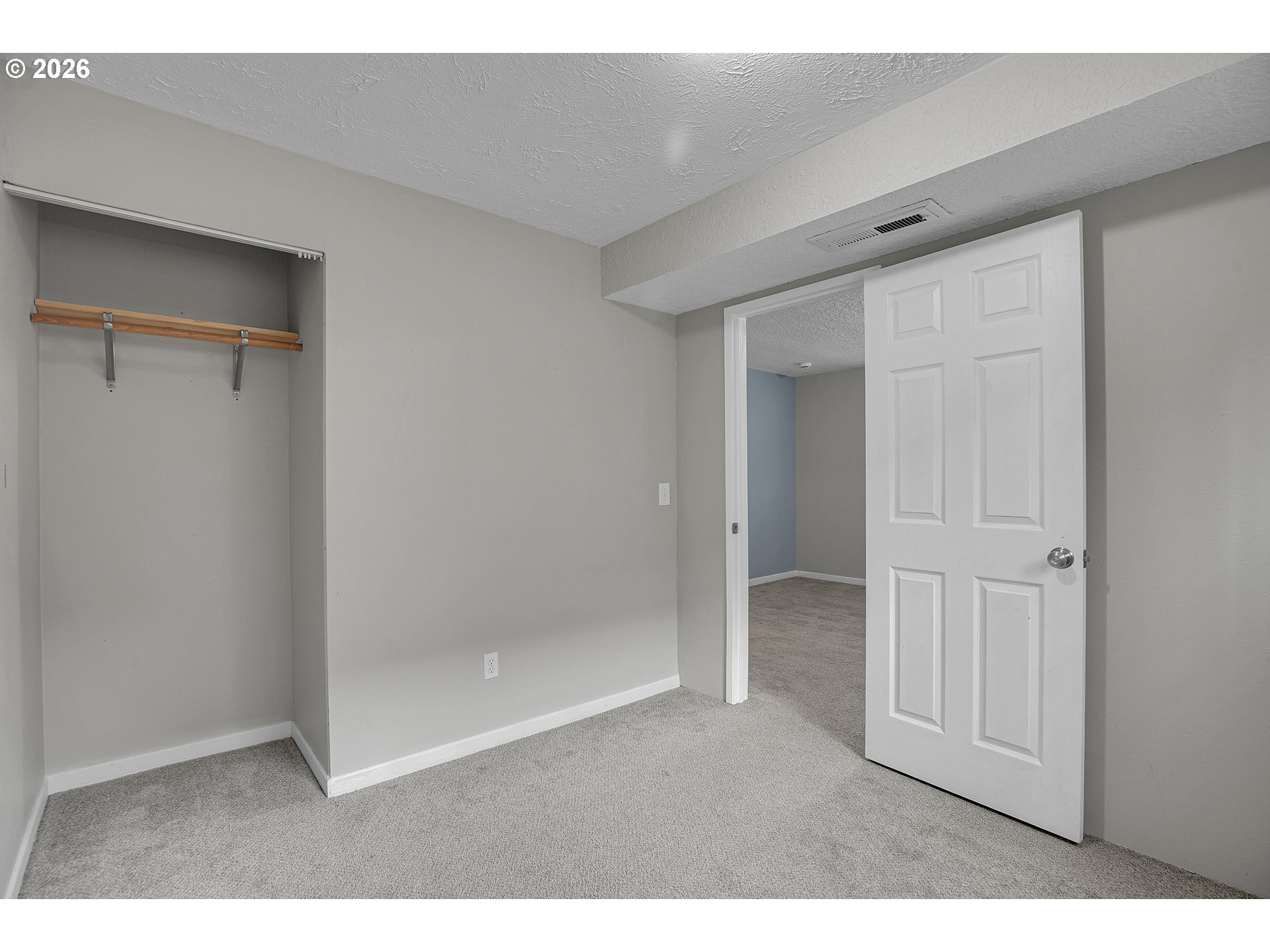 638 Southwest 7th Street Gresham, OR 97080 - Photo 33 of 35