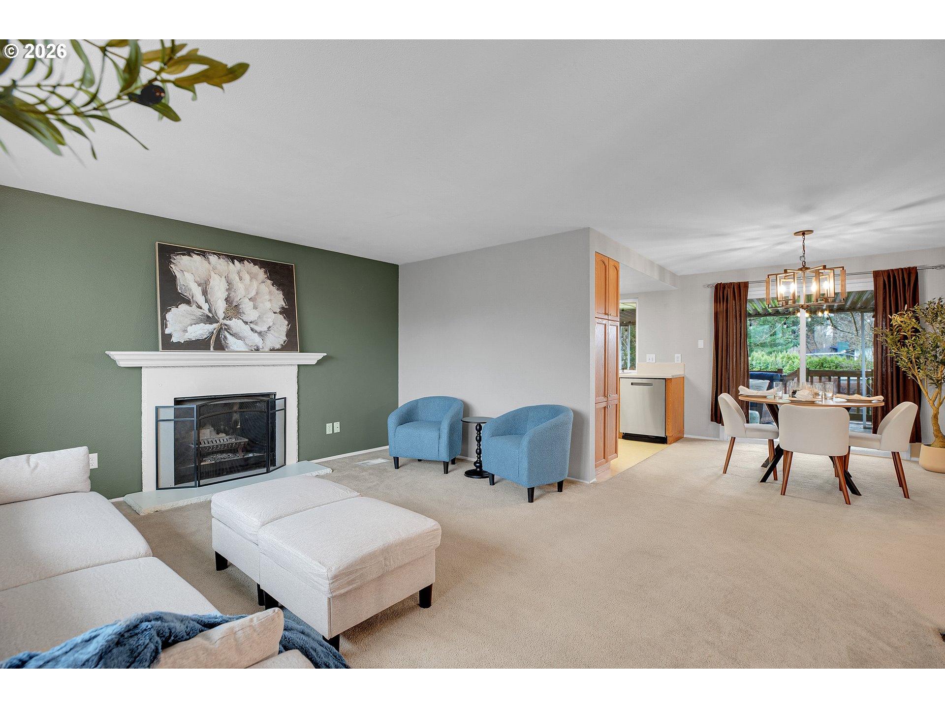 638 Southwest 7th Street Gresham, OR 97080 - Photo 8 of 35