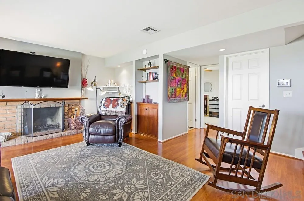 7832 Forrestal Road San Diego, CA 92120 - Photo 20 of 64 Family Room