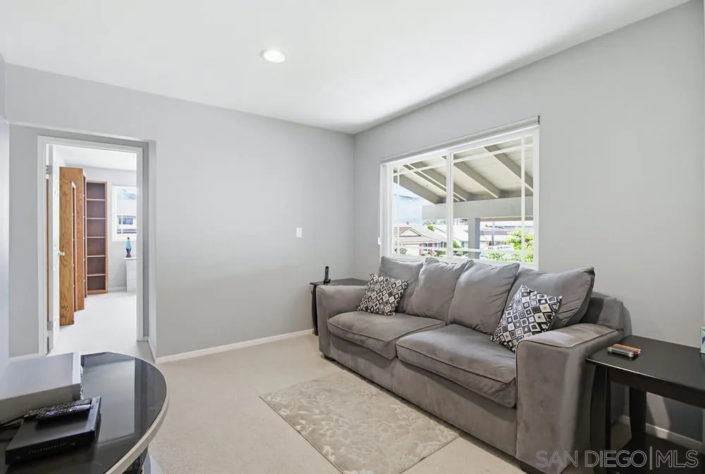 7832 Forrestal Road San Diego, CA 92120 - Photo 41 of 64 Computer Room