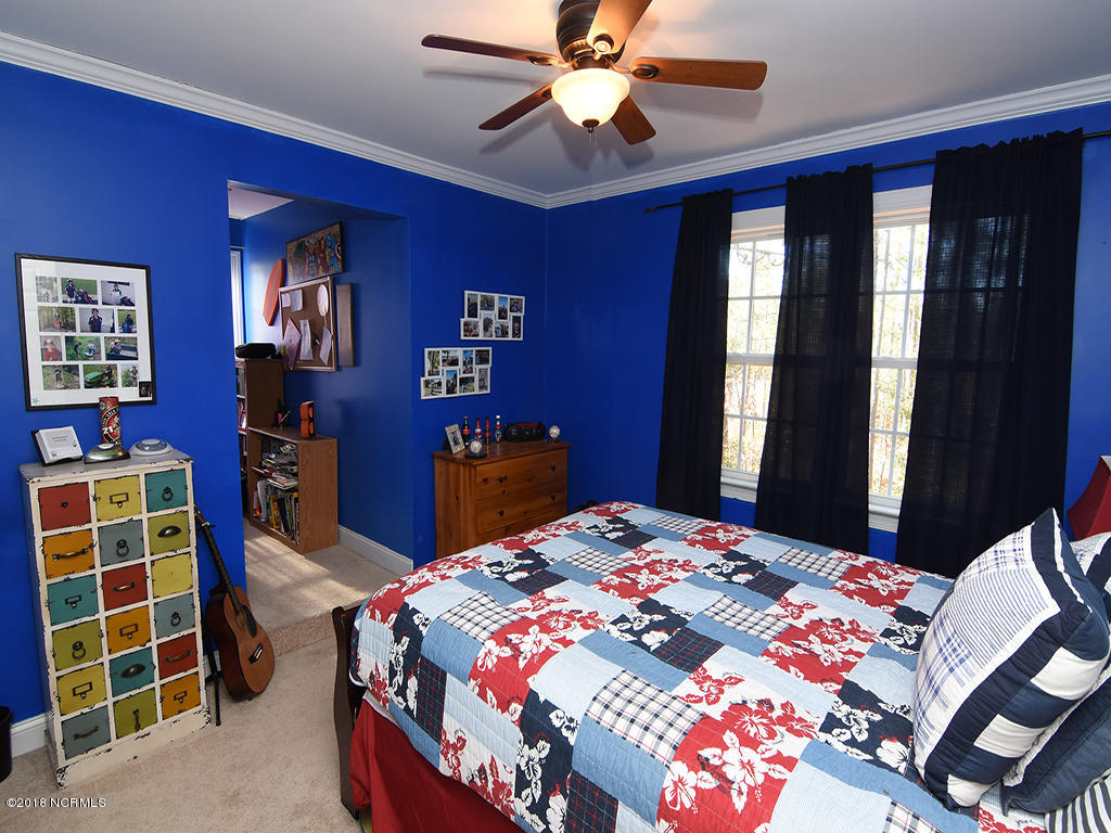 24 Cedar Road Southport, NC 28461 - Photo 13 of 22 BR2-3
