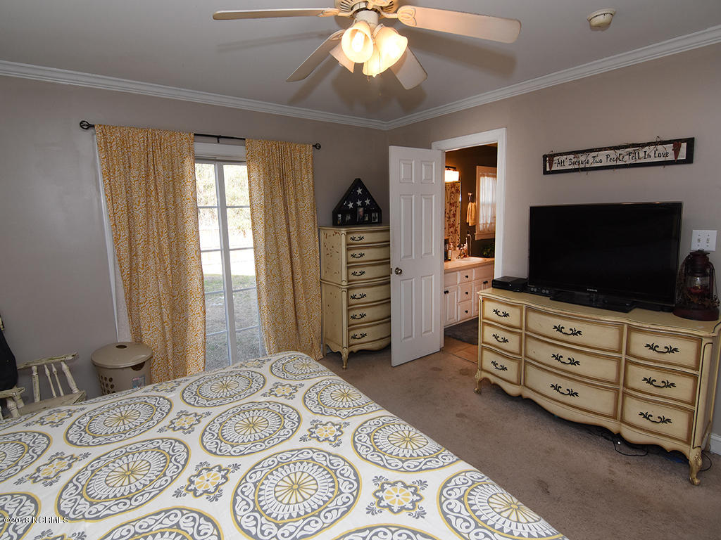 24 Cedar Road Southport, NC 28461 - Photo 10 of 22 MBR 2