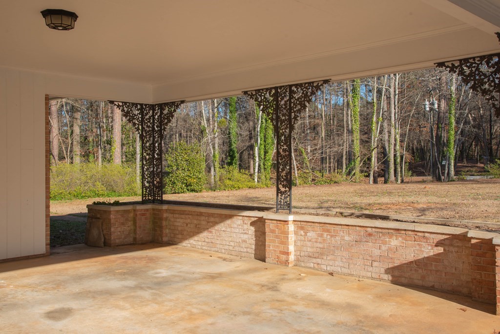 147 Rutledge Road Greenwood, SC 29649 - Photo 4 of 44