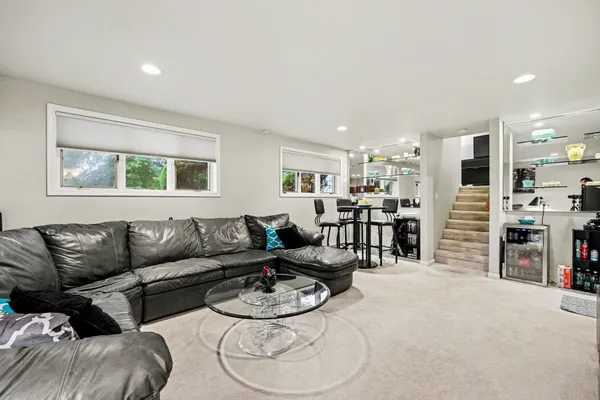 $525,000 | 17797 West Pleasant Lake Road, Manchester, MI 48158