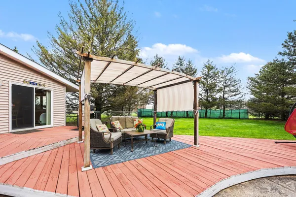 $525,000 | 17797 West Pleasant Lake Road, Manchester, MI 48158
