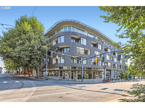$325,000 | 1234 Southwest 18th Avenue, Unit 303, Portland, OR 97205