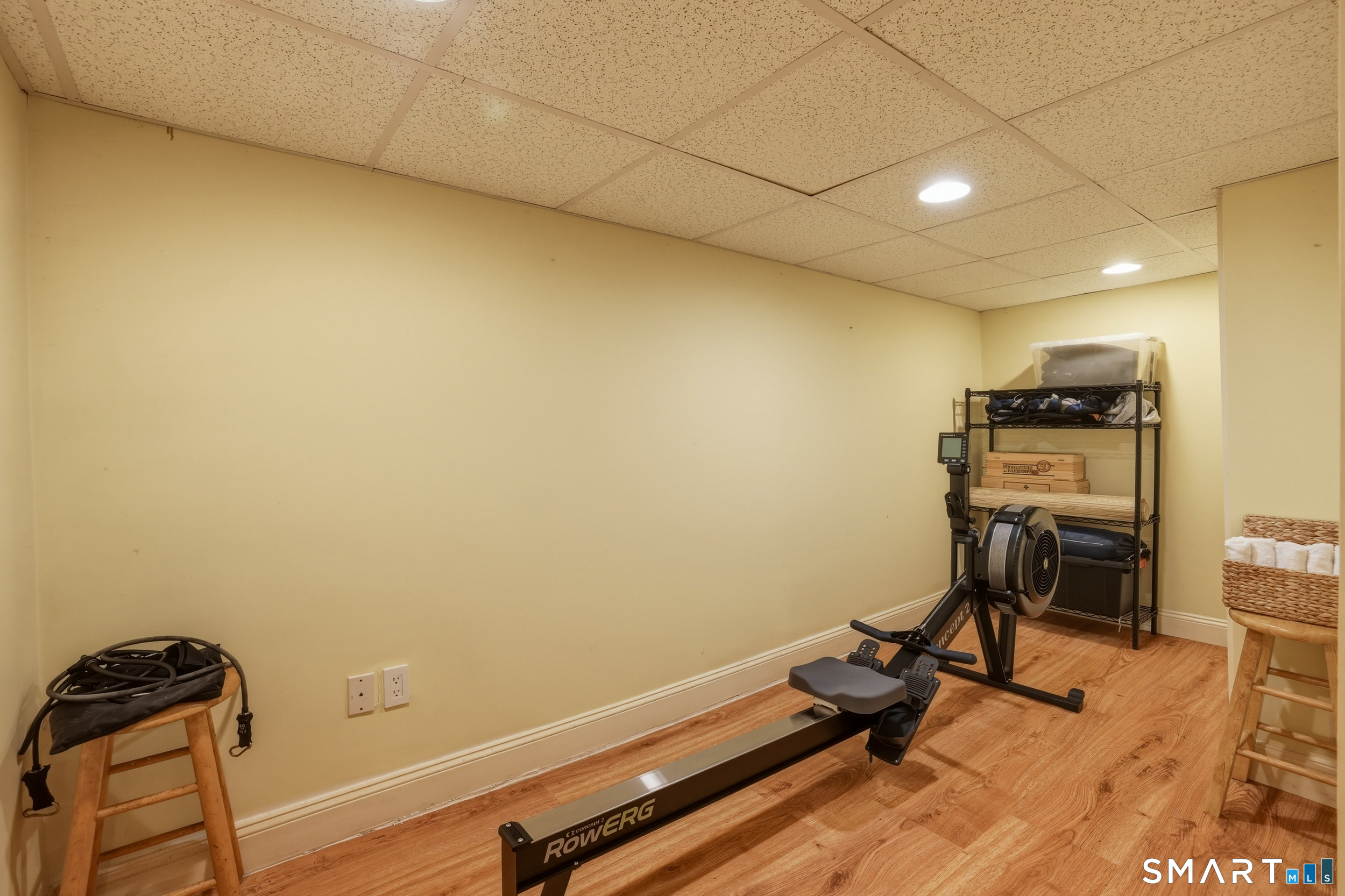 9 Bainbridge Road West Hartford, CT 06119 - Photo 34 of 40