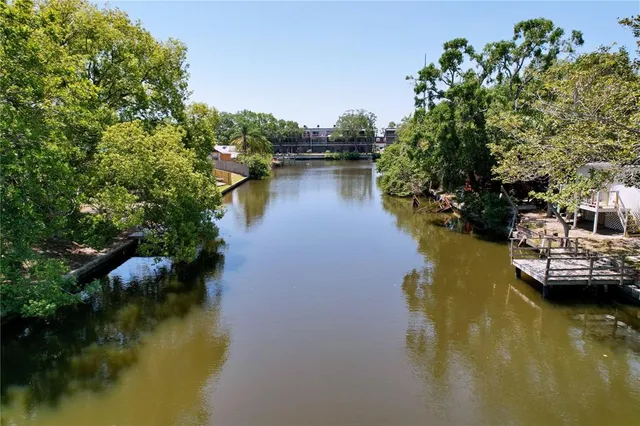 $2,500 | 5806 Liverpool Drive, Tampa, FL 33615