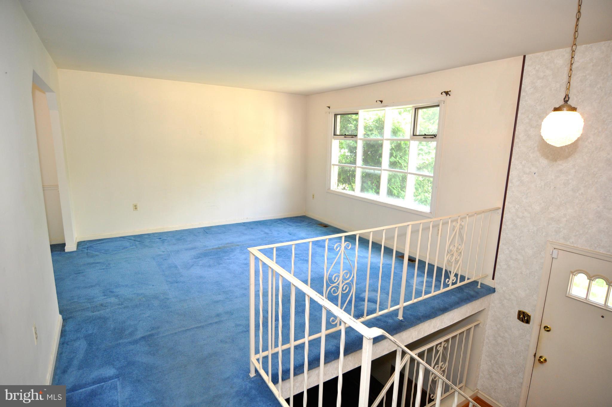 6851 Southfield Road Fort Washington, MD 20744 - Photo 8 of 22 Family Room