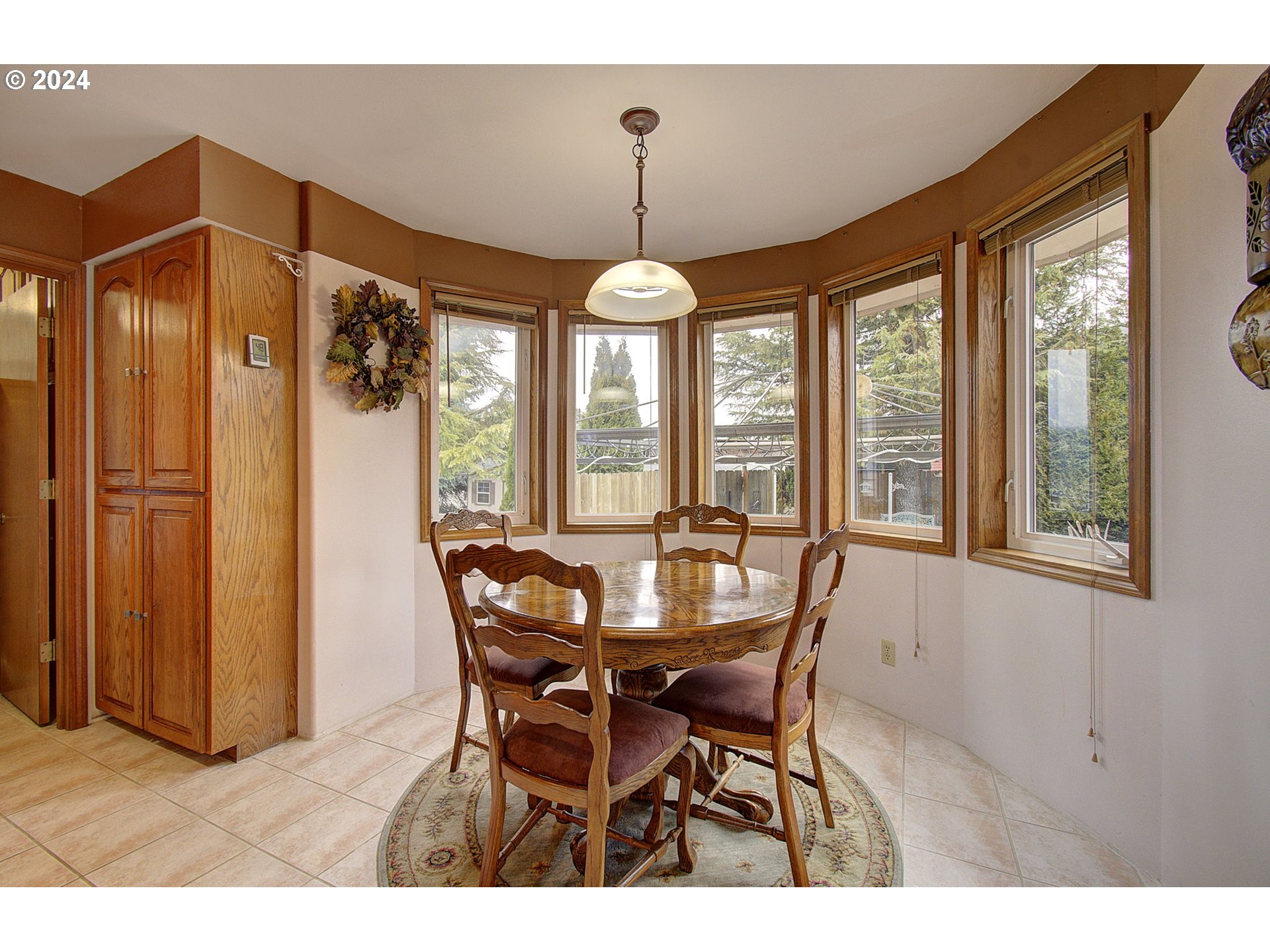 162 Southwest Peck Road White Salmon, WA 98672 - Photo 11 of 36 Kitchen/Nook