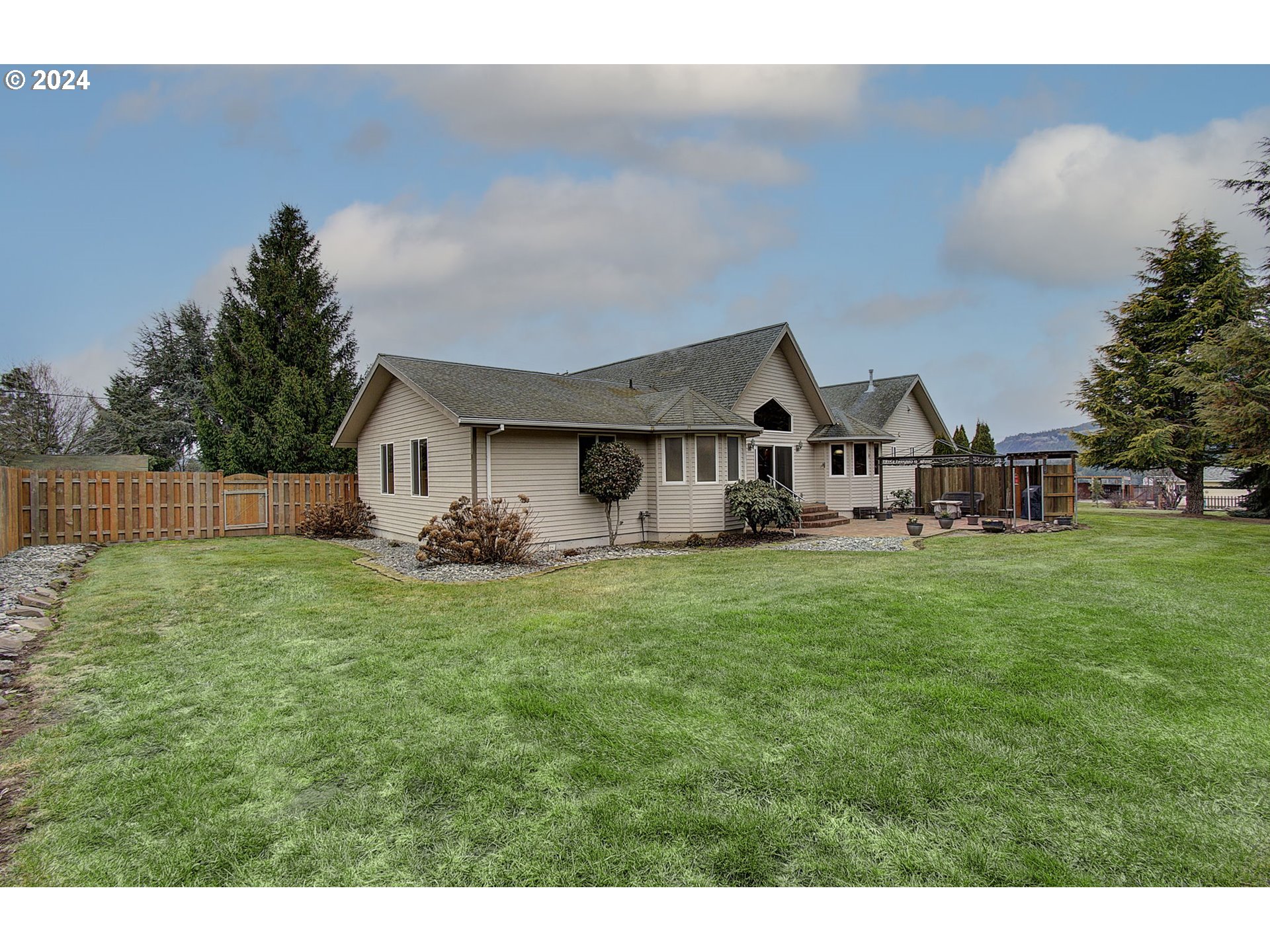 162 Southwest Peck Road White Salmon, WA 98672 - Photo 27 of 36 Gallery Image 27