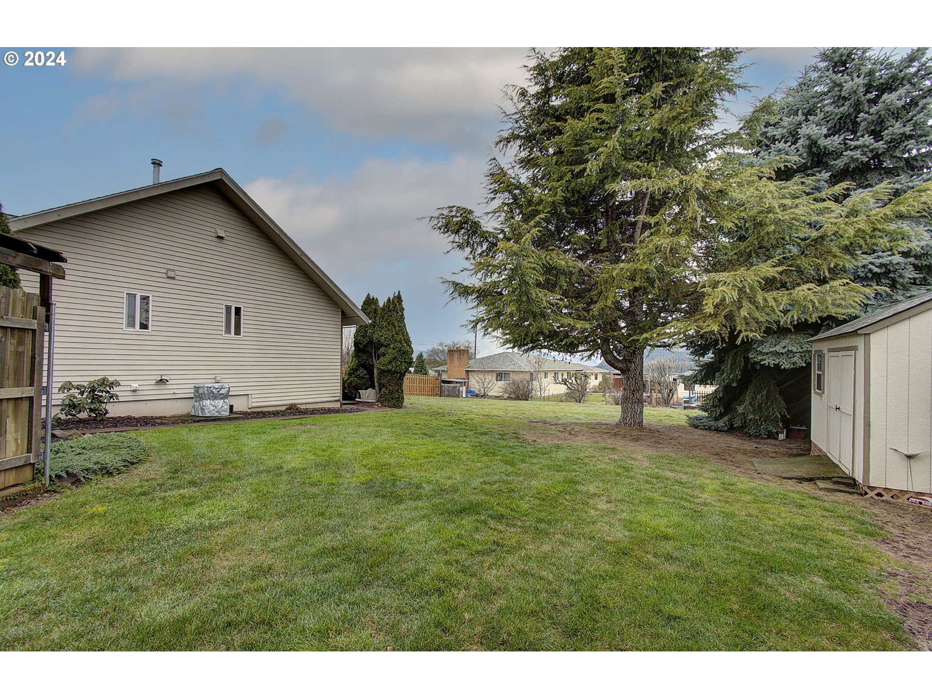 162 Southwest Peck Road White Salmon, WA 98672 - Photo 33 of 36 Gallery Image 33