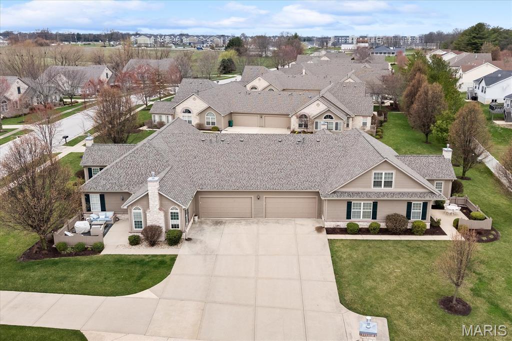 1304 Three Rivers Drive O'Fallon, IL 62269 - Photo 4 of 35