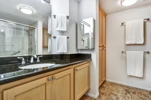 $634,000 | 2400 Fifth Avenue, Unit 326, San Diego, CA 92101