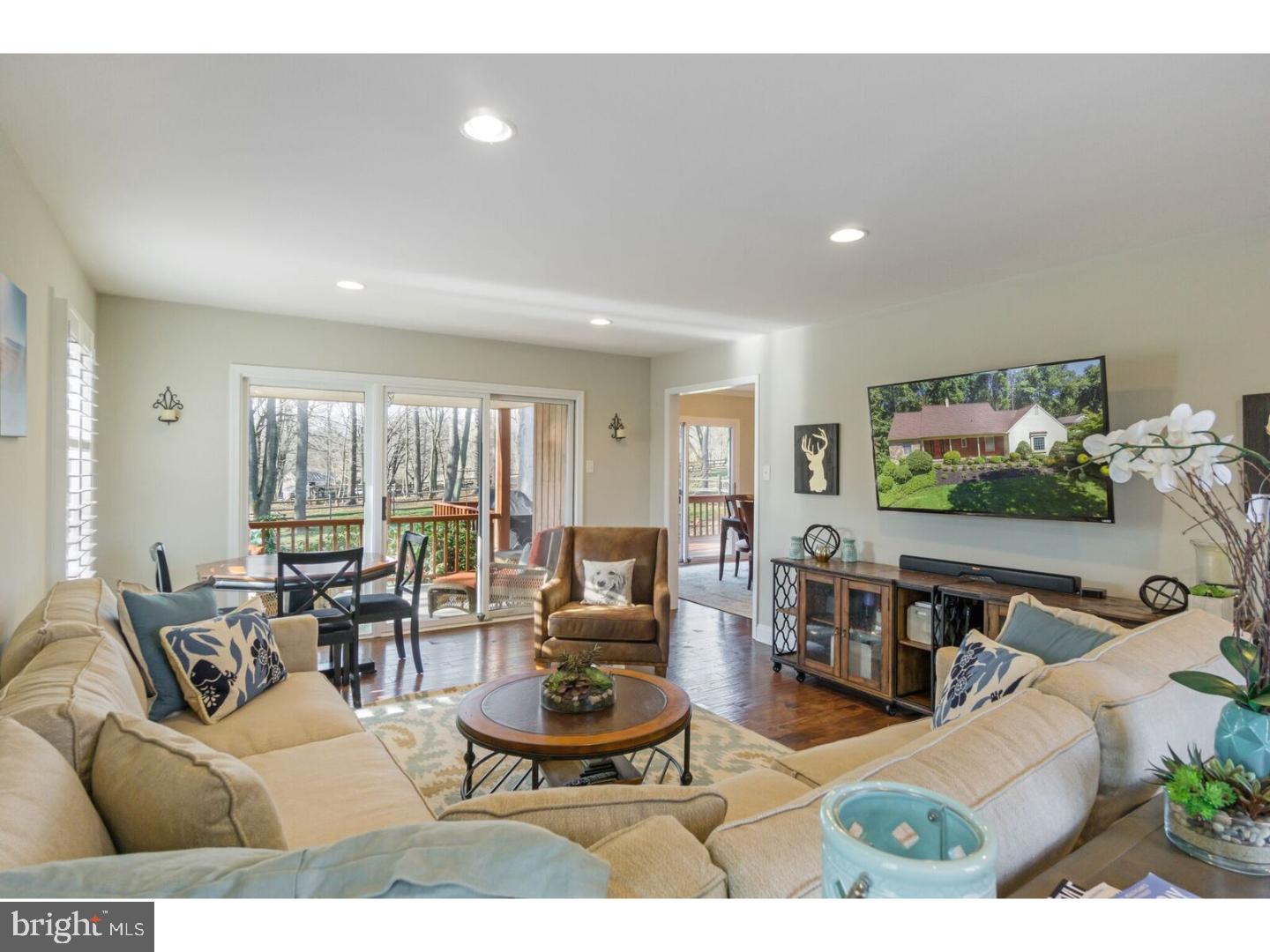 739 Monument Road Malvern, PA 19355 - Photo 18 of 25 Living Room