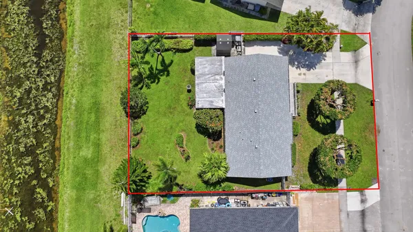 $450,000 | 5053 North St John Avenue North, Boynton Beach, FL 33472