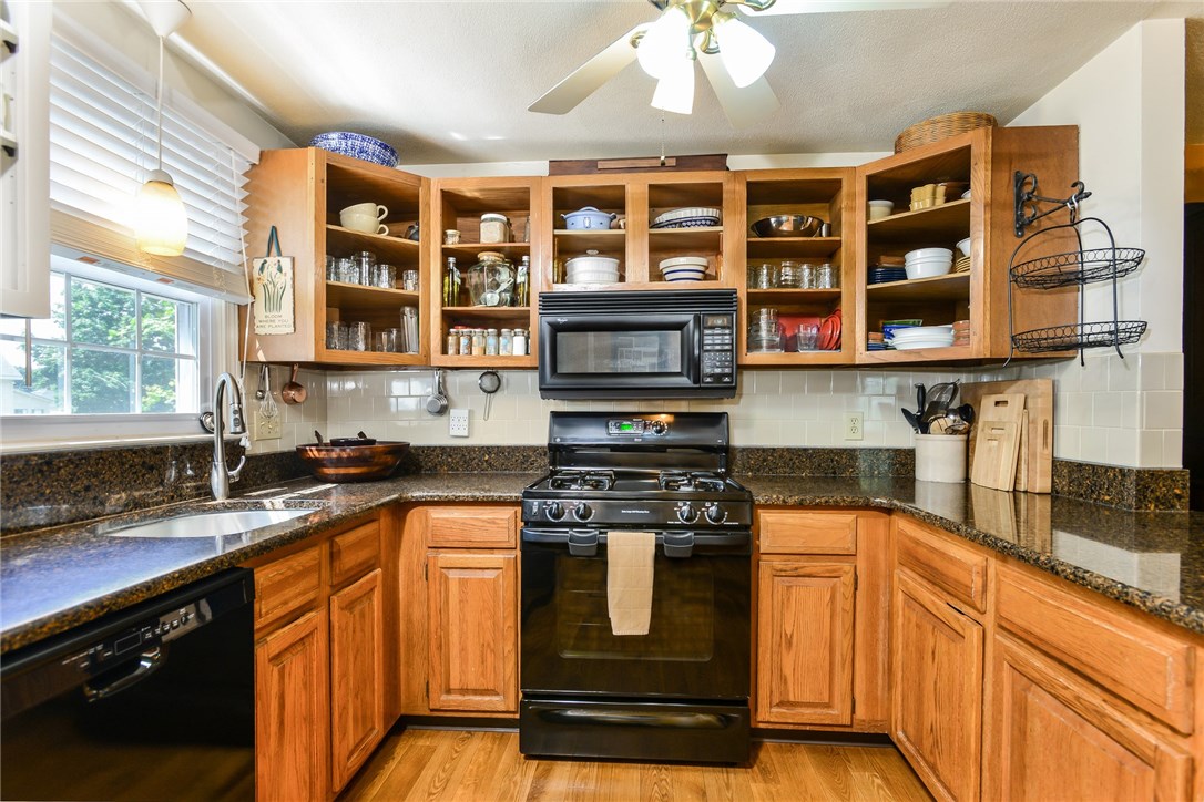 1175 Diamond Hill Road, Unit 105 Woonsocket, RI 02895 - Photo 13 of 28 Kitchen