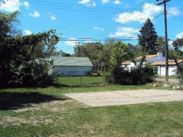 19975 Greenfield Road Detroit, MI 48235 - Photo 4 of 6 DSC00662.JPG