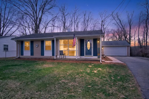 $199,900 | 5513 Sherwood Drive, Jackson, MI 49201