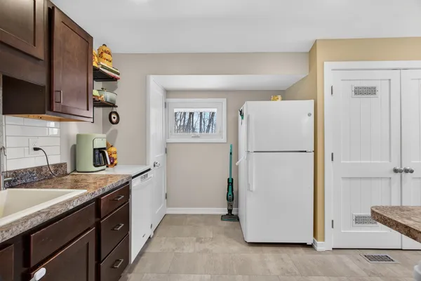 $199,900 | 5513 Sherwood Drive, Jackson, MI 49201