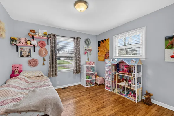 $199,900 | 5513 Sherwood Drive, Jackson, MI 49201