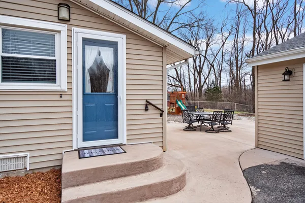 $199,900 | 5513 Sherwood Drive, Jackson, MI 49201