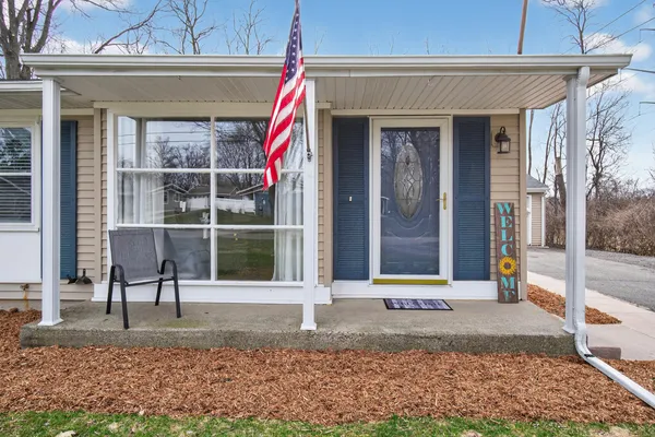 $199,900 | 5513 Sherwood Drive, Jackson, MI 49201