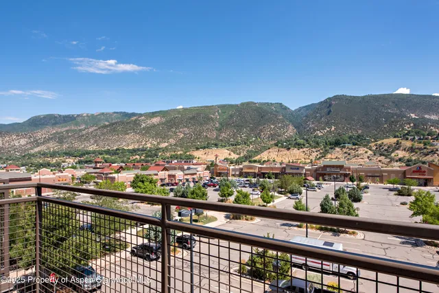 $389,000 | 253 Wulfsohn Road, Unit 114, Glenwood Springs, CO 81601