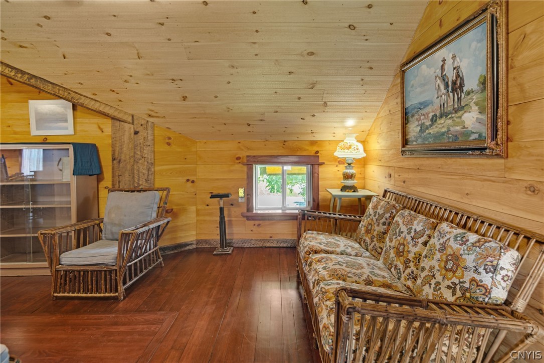 1818 Benson Road Skaneateles, NY 13152 - Photo 19 of 28 Gallery Image 19