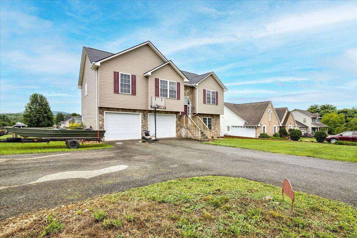 4 Teel Brooke Road Rocky Mount, VA 24151 - Photo 2 of 26 teel brooke photo