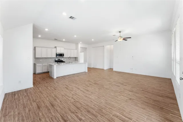 $2,850 | 13018 Hydeland Drive, Richmond, TX 77407