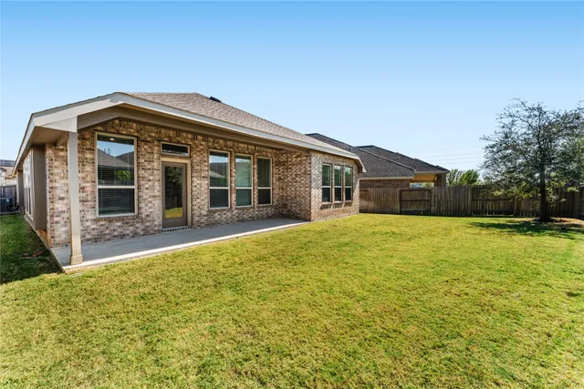 $2,850 | 13018 Hydeland Drive, Richmond, TX 77407