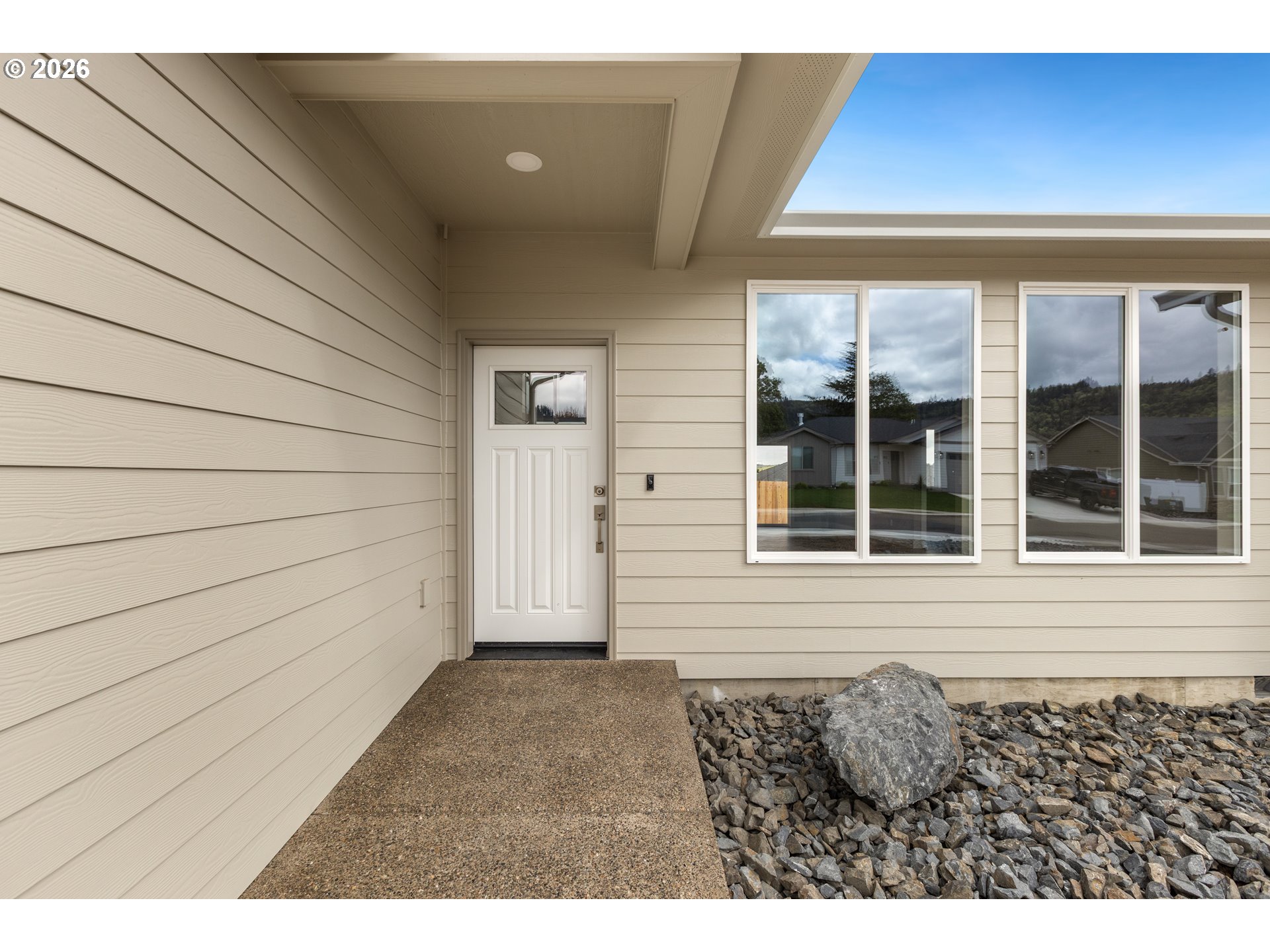 260 Southeast Logan Street Winston, OR 97496 - Photo 2 of 48