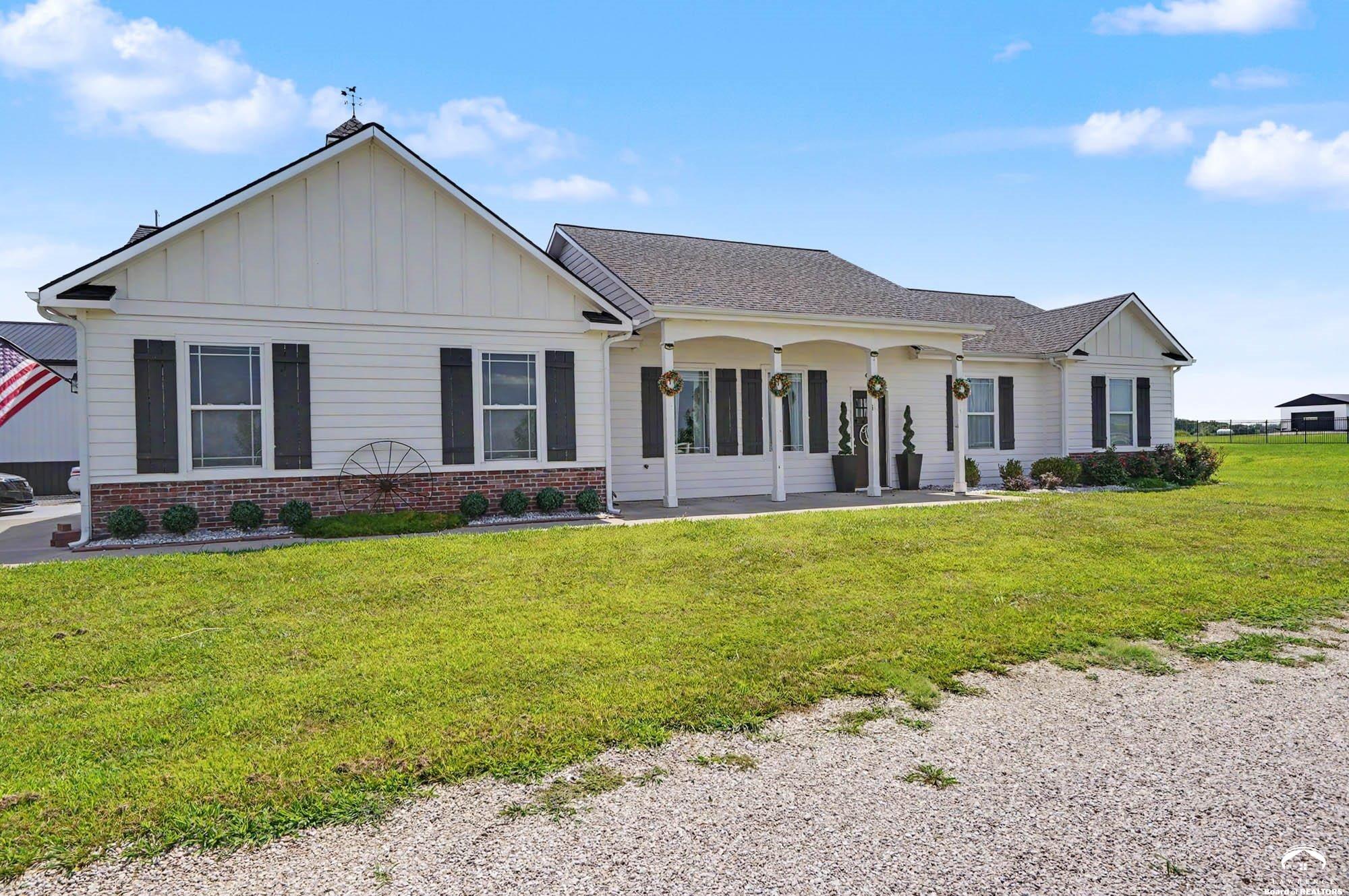 676 East 1375 Road Lawrence, KS 66046 - Photo 1 of 48