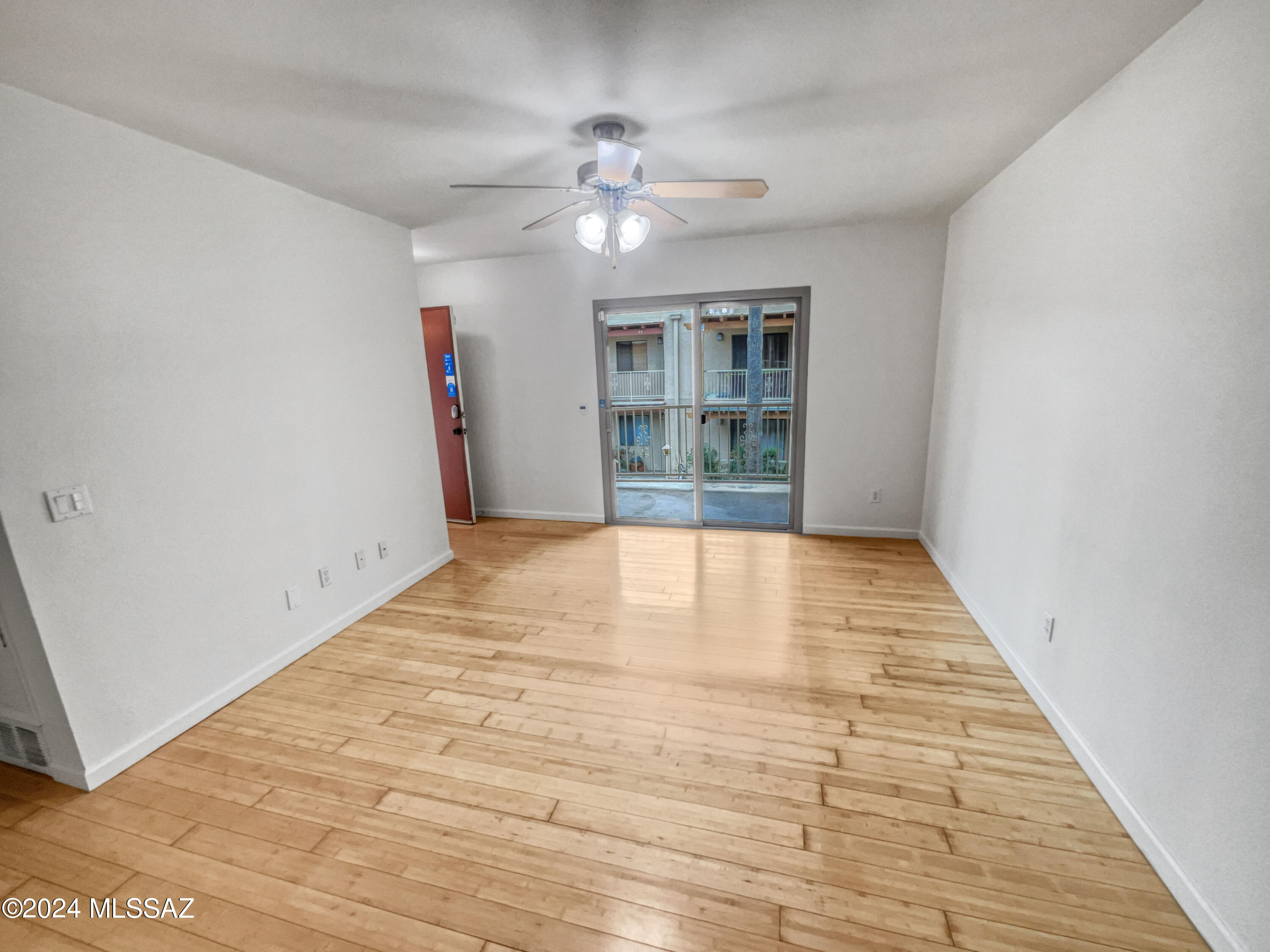 3357 North Country Club Road, Unit 14 Tucson, AZ 85716 - Photo 3 of 18 Gallery Image 3