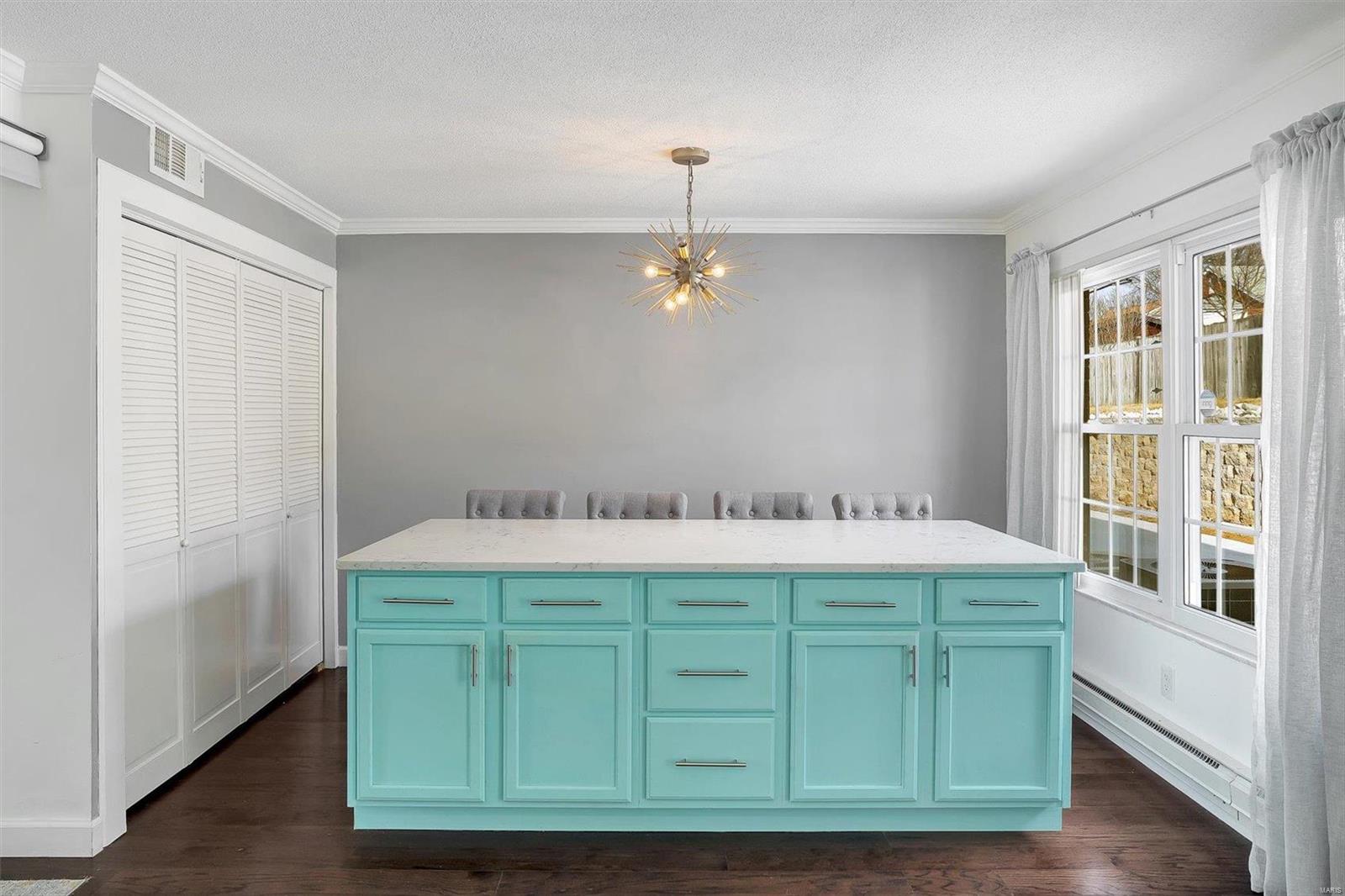 1660 Herault Place St. Louis, MO 63125 - Photo 11 of 26