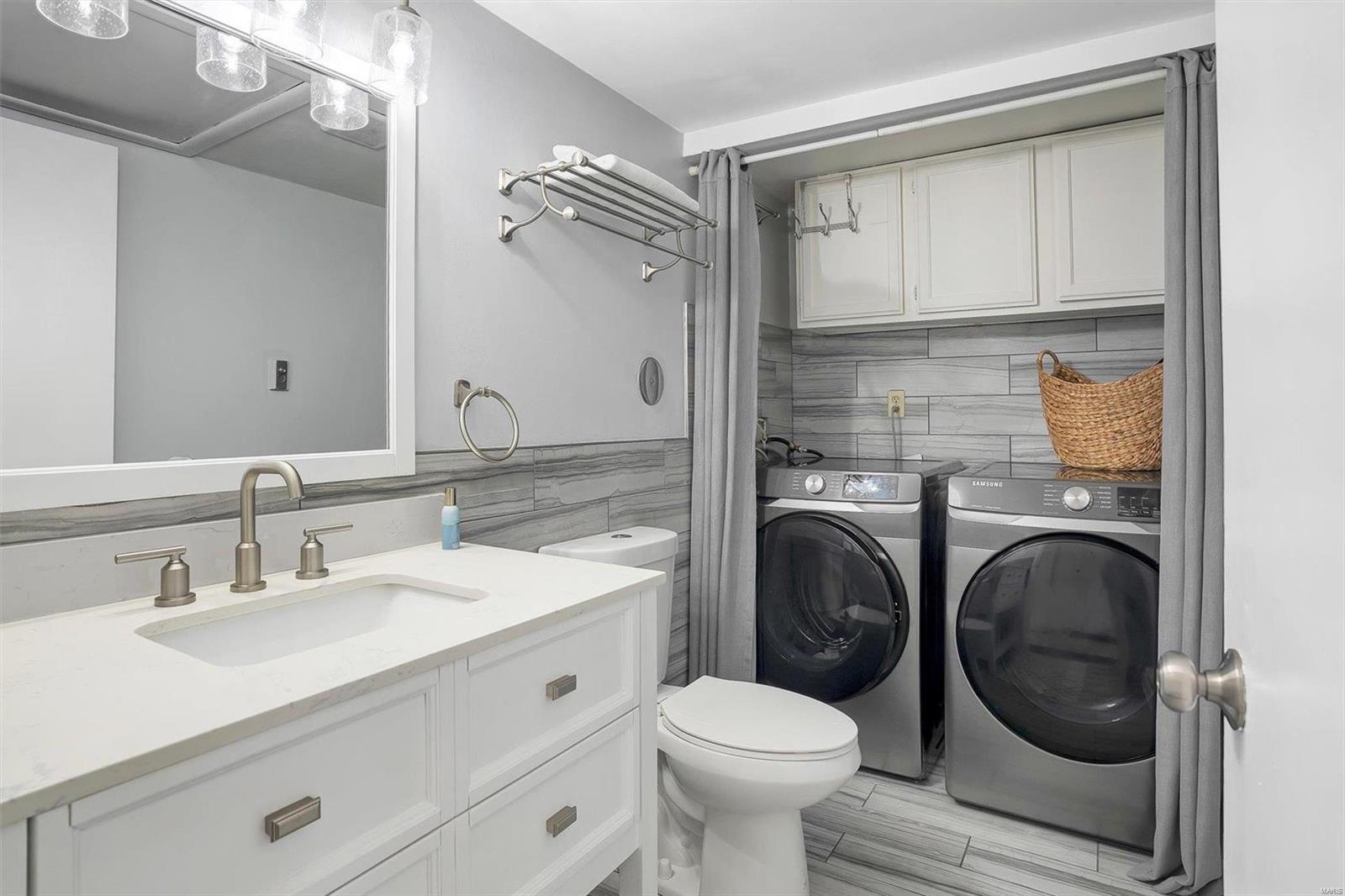 1660 Herault Place St. Louis, MO 63125 - Photo 15 of 26